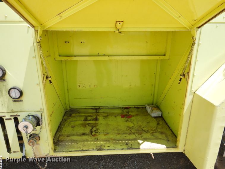 image for item IQ9701 1980 Oshkosh T-6  fire truck