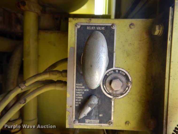 image for item IQ9701 1980 Oshkosh T-6  fire truck