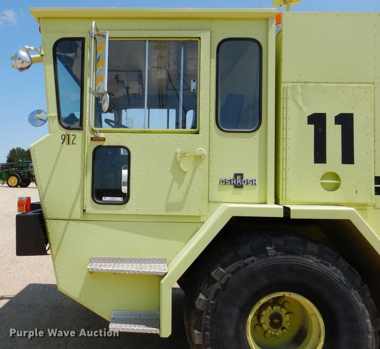 image for item IQ9701 1980 Oshkosh T-6  fire truck