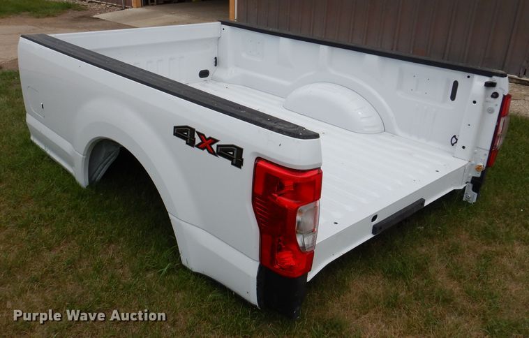 image for item IQ9708 2020 Ford F250  8'L truck bed