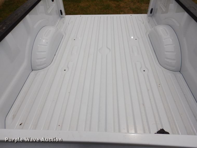 image for item IQ9708 2020 Ford F250  8'L truck bed