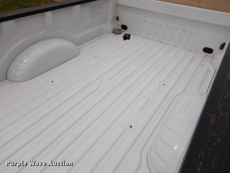 image for item IQ9708 2020 Ford F250  8'L truck bed