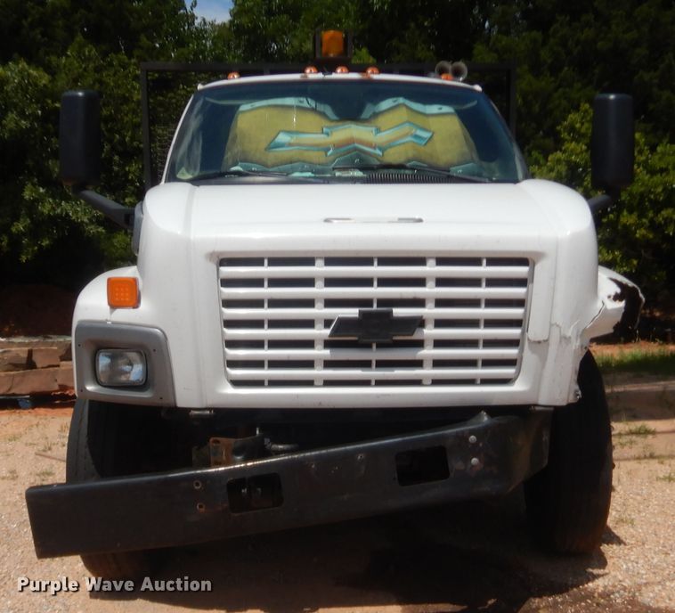 image for item IT9616 2005  Chevrolet C8500  flatbed truck