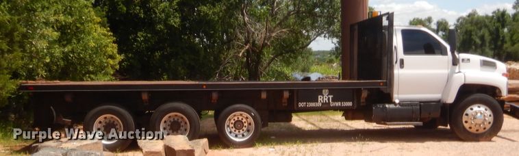 image for item IT9616 2005  Chevrolet C8500  flatbed truck