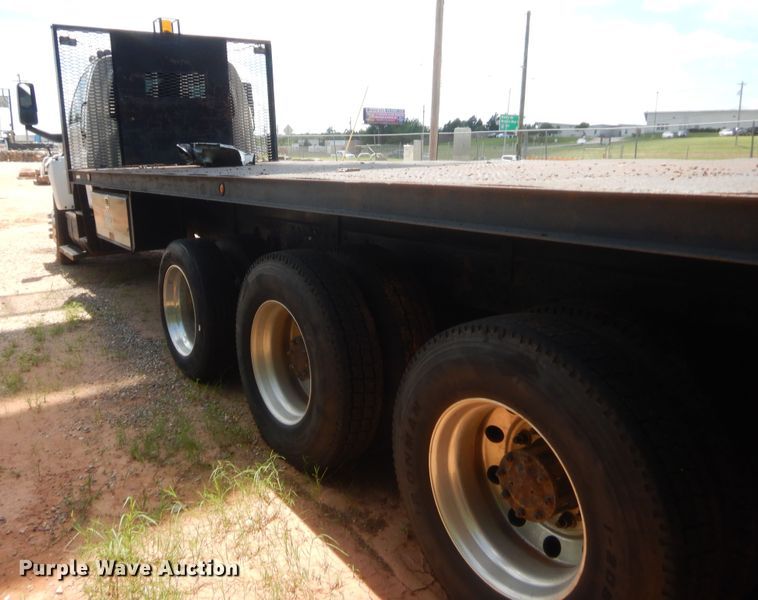 image for item IT9616 2005  Chevrolet C8500  flatbed truck