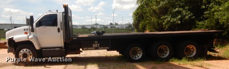 image for item IT9616 2005  Chevrolet C8500  flatbed truck