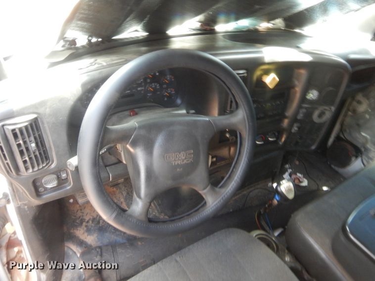 image for item IT9616 2005  Chevrolet C8500  flatbed truck