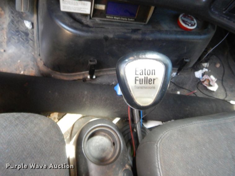 image for item IT9616 2005  Chevrolet C8500  flatbed truck