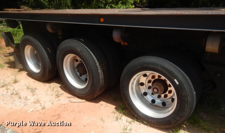 image for item IT9616 2005  Chevrolet C8500  flatbed truck