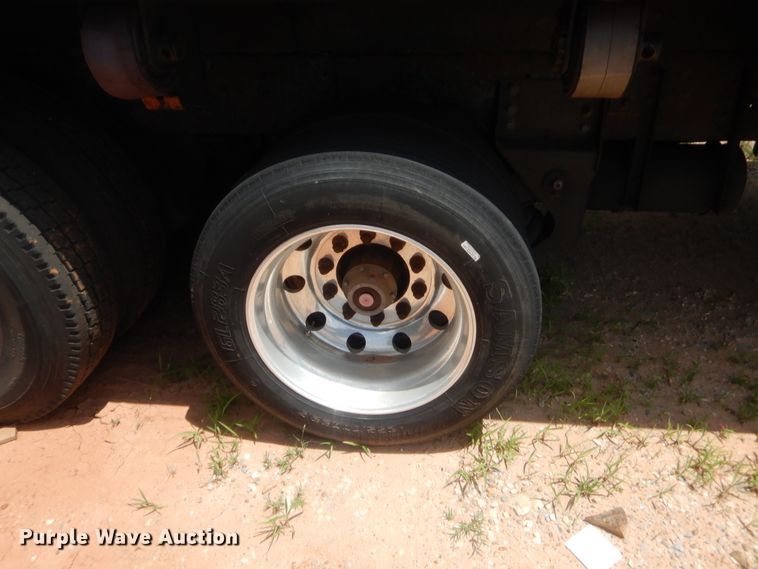 image for item IT9616 2005  Chevrolet C8500  flatbed truck