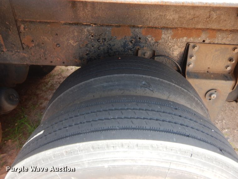 image for item IT9616 2005  Chevrolet C8500  flatbed truck