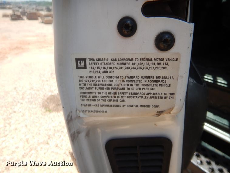 image for item IT9616 2005  Chevrolet C8500  flatbed truck