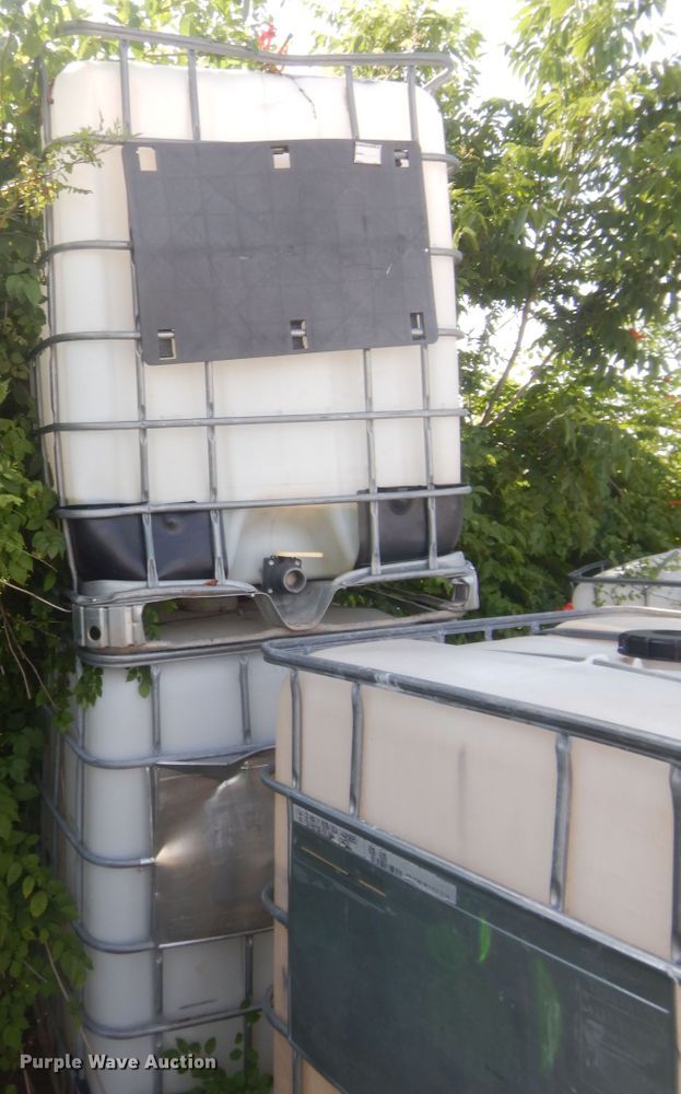 image for item IT9646 (7) poly totes