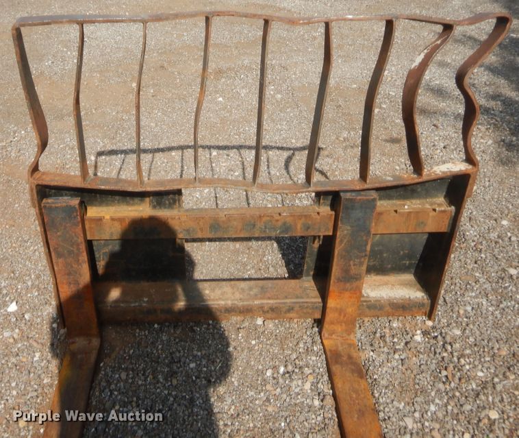 image for item IT9648 4'L skid steer pallet forks