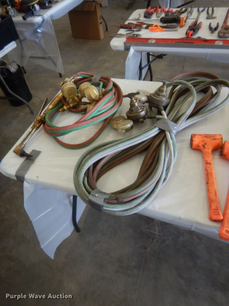 image for item IT9651 Hand tools