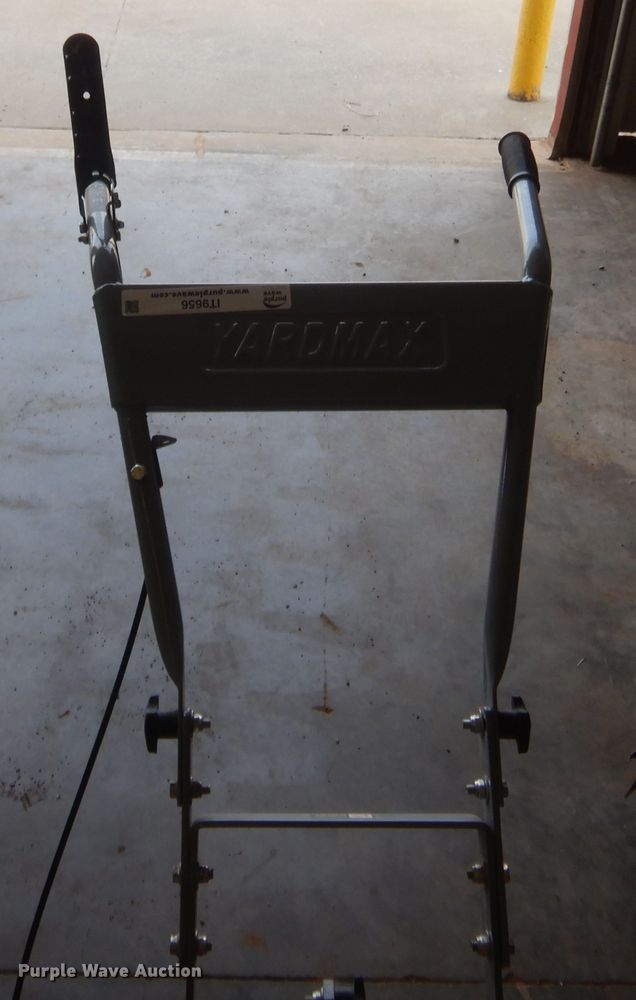 image for item IT9656 Lawn and garden equipment