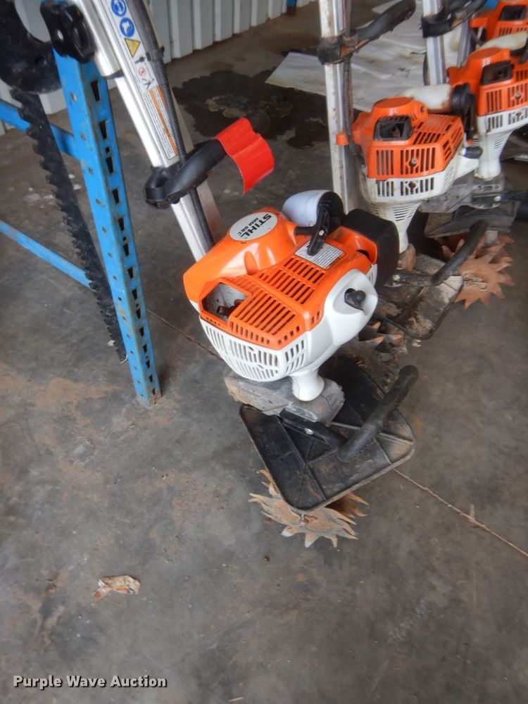 image for item IT9656 Lawn and garden equipment