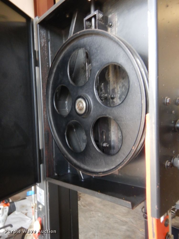 image for item IT9658 (2) Craftsman bandsaws