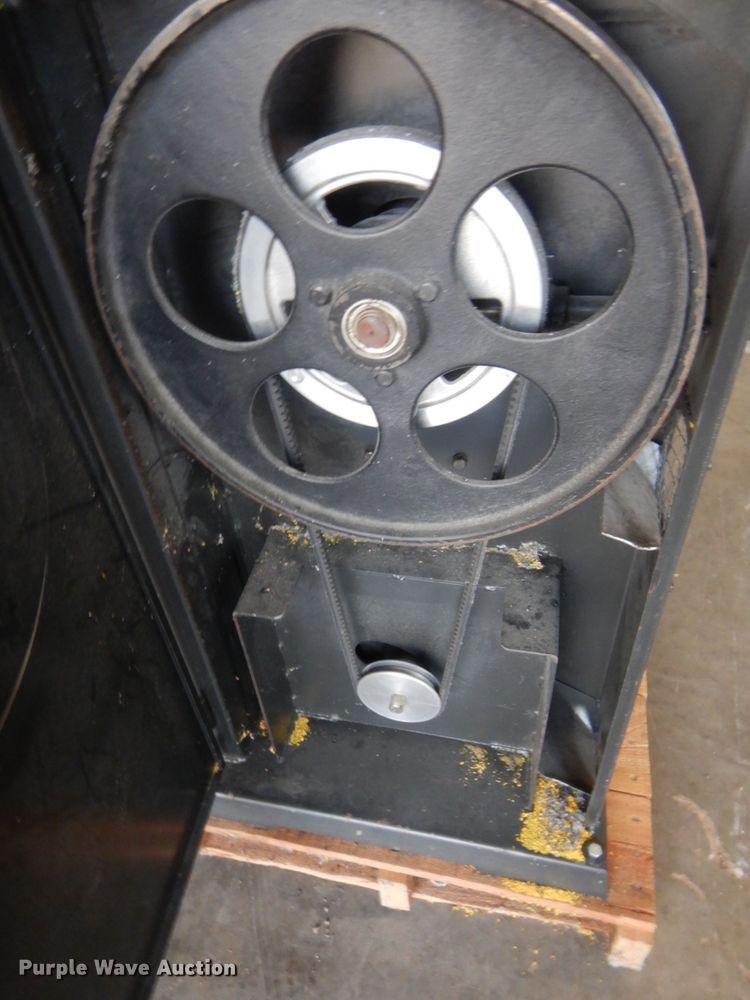 image for item IT9658 (2) Craftsman bandsaws