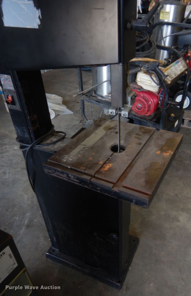 image for item IT9658 (2) Craftsman bandsaws