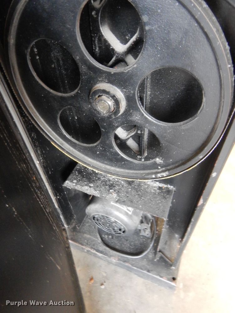 image for item IT9658 (2) Craftsman bandsaws