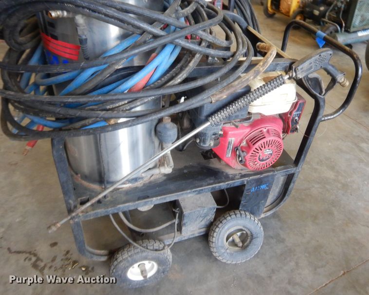 image for item IT9661 (3) pressure washers