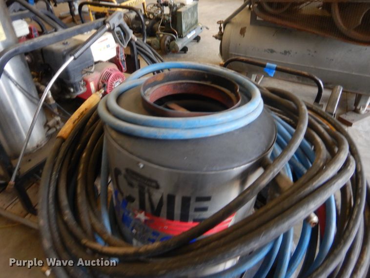 image for item IT9661 (3) pressure washers