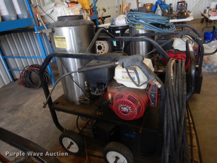 image for item IT9661 (3) pressure washers