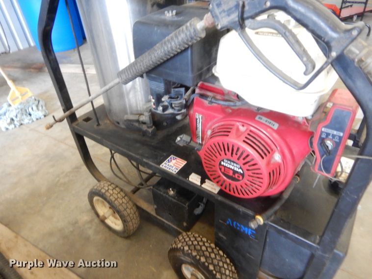 image for item IT9661 (3) pressure washers