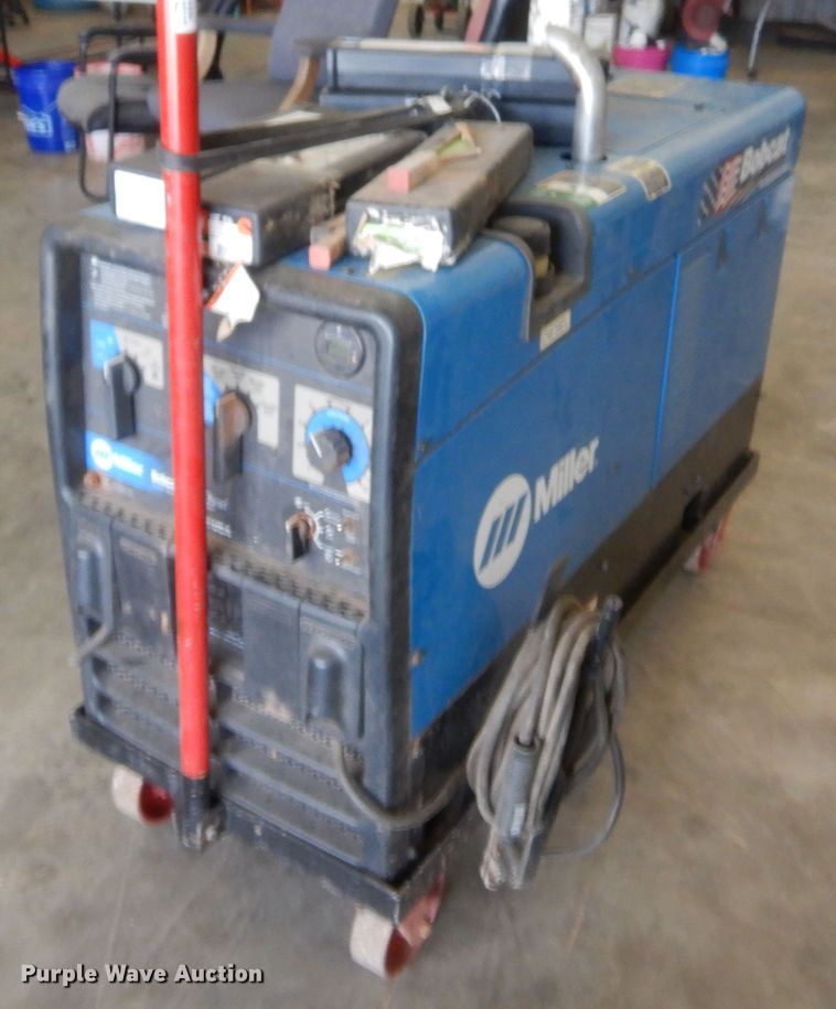 image for item IT9664 Miller Bobcat  welder