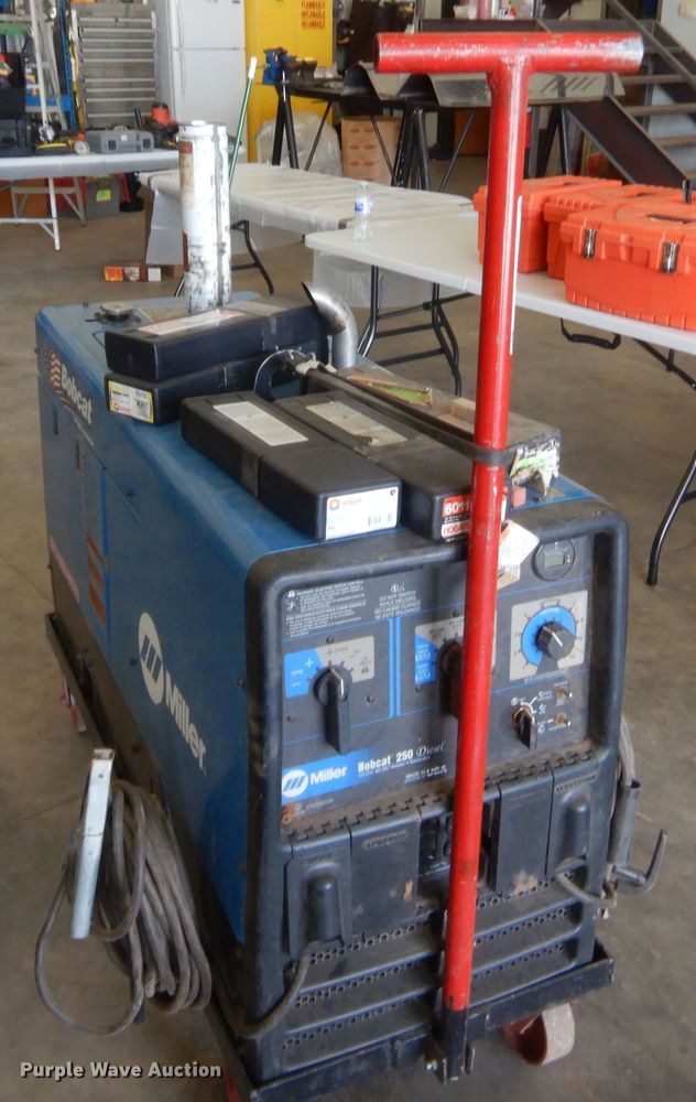 image for item IT9664 Miller Bobcat  welder