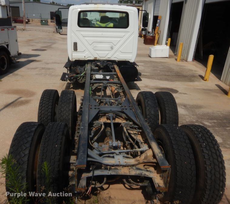 image for item IT9679 2010 International WorkStar 7400  truck cab and chassis