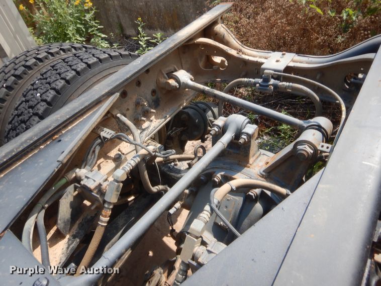 image for item IT9679 2010 International WorkStar 7400  truck cab and chassis