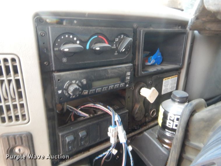 image for item IT9679 2010 International WorkStar 7400  truck cab and chassis