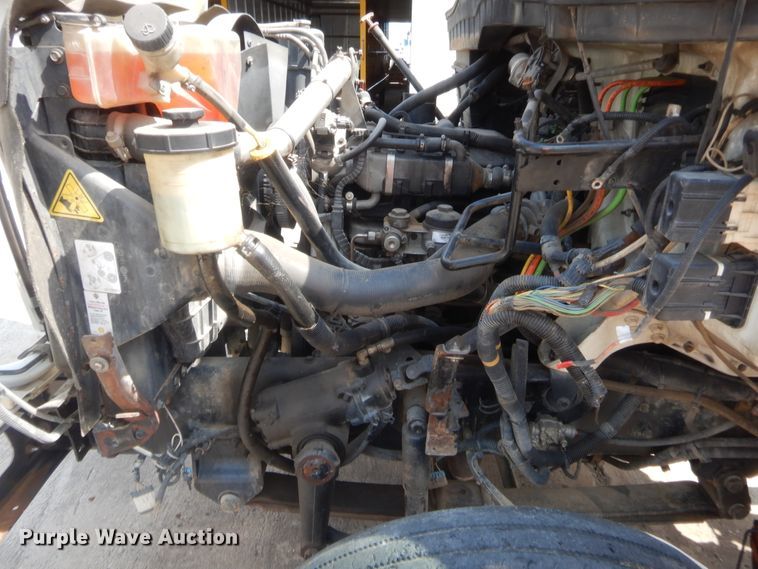 image for item IT9679 2010 International WorkStar 7400  truck cab and chassis