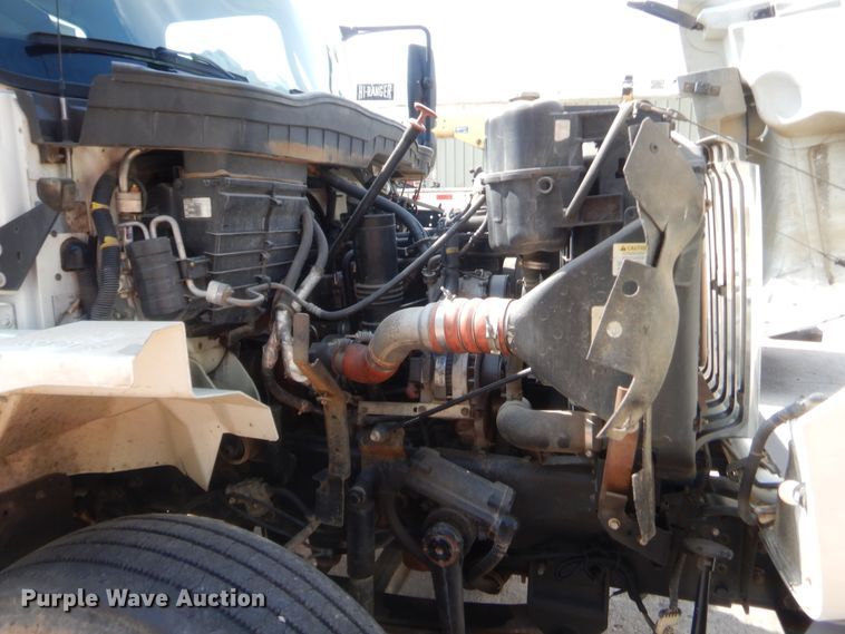 image for item IT9679 2010 International WorkStar 7400  truck cab and chassis