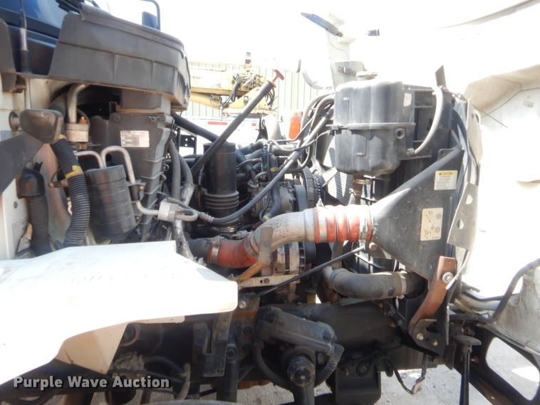 image for item IT9679 2010 International WorkStar 7400  truck cab and chassis