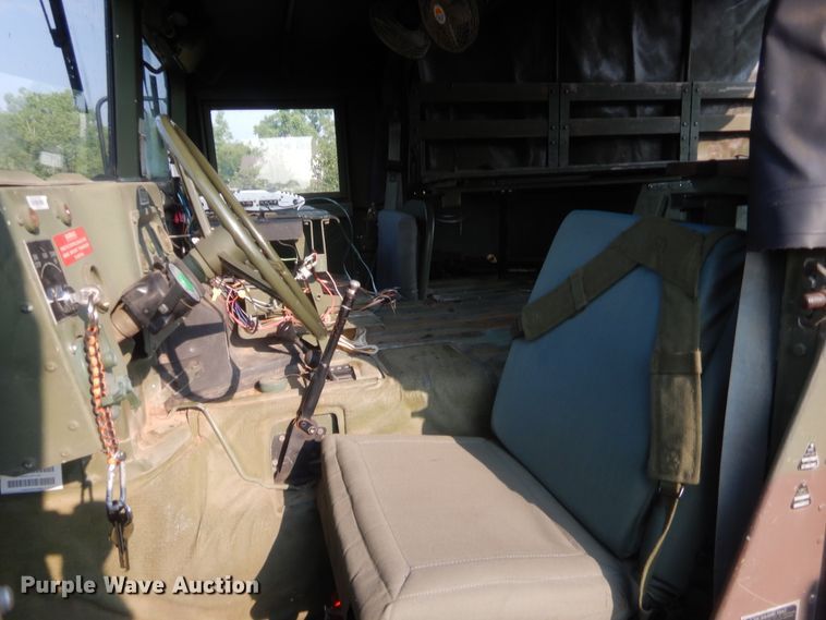 image for item IT9697 1991 Am General M1038  SUV