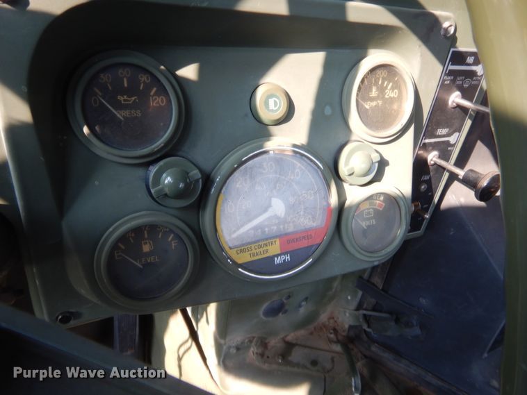 image for item IT9697 1991 Am General M1038  SUV