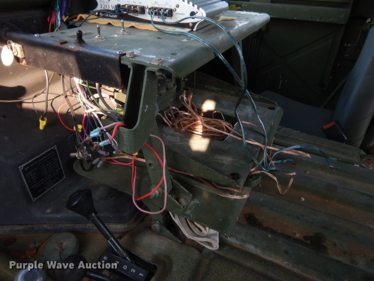 image for item IT9697 1991 Am General M1038  SUV