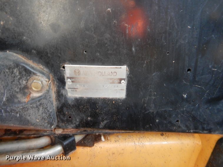 image for item IT9713 1999 New Holland LX885  skid steer loader