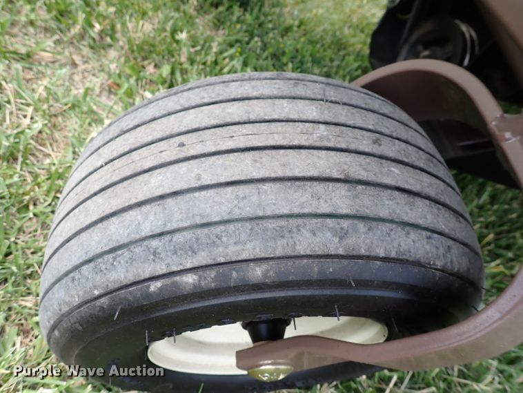 image for item IV9334 2019 Grasshopper 725D  ZTR lawn mower