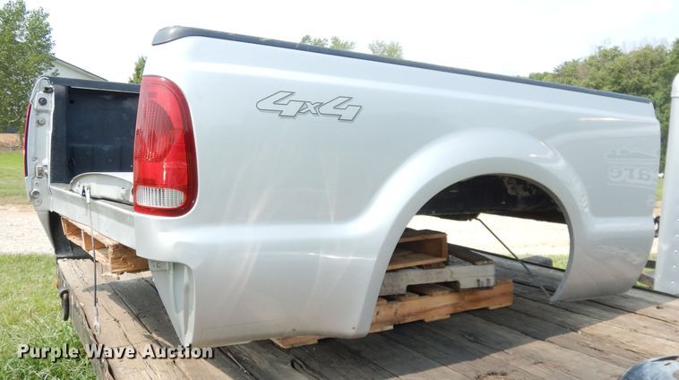 image for item IW9933 Pickup truck bed