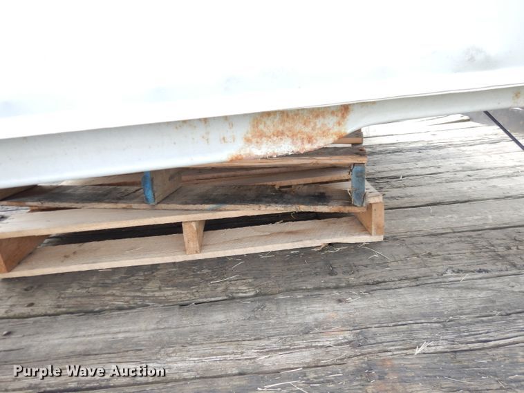 image for item IW9933 Pickup truck bed