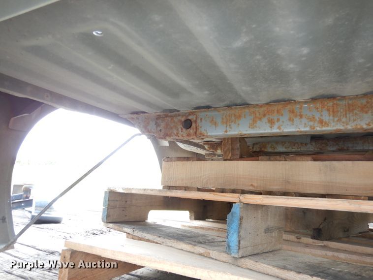 image for item IW9933 Pickup truck bed