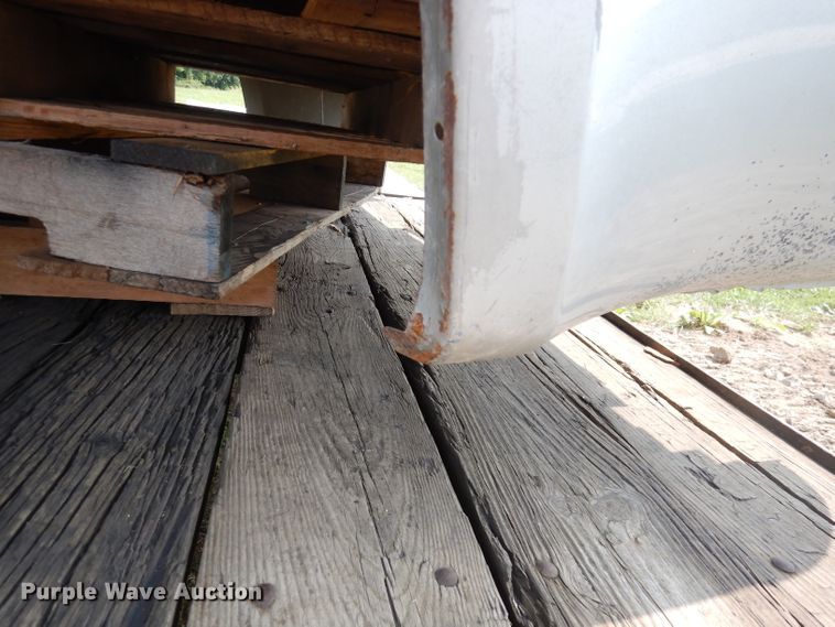 image for item IW9933 Pickup truck bed