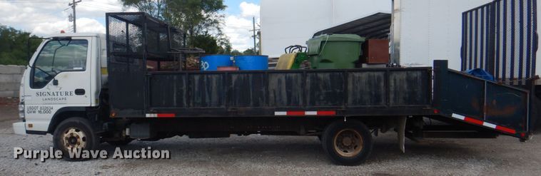 image for item JF9139 2006 Isuzu NPR  flatbed truck