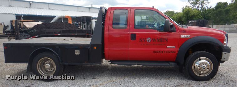 image for item JF9141 2007 Ford F550 Super Duty XL  SuperCab flatbed truck