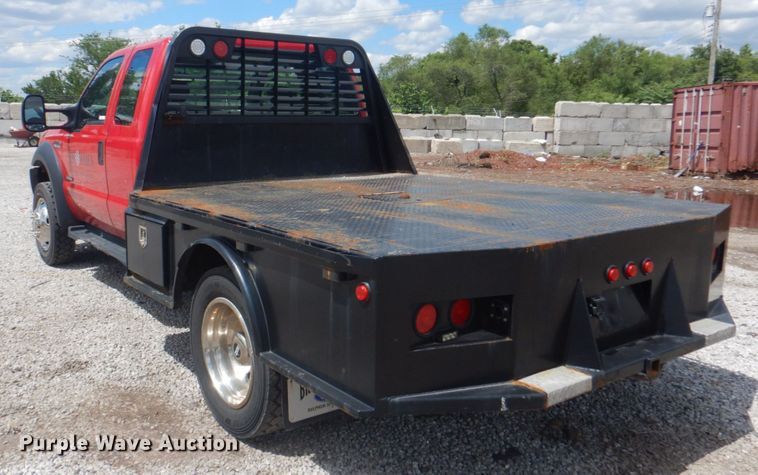 image for item JF9141 2007 Ford F550 Super Duty XL  SuperCab flatbed truck