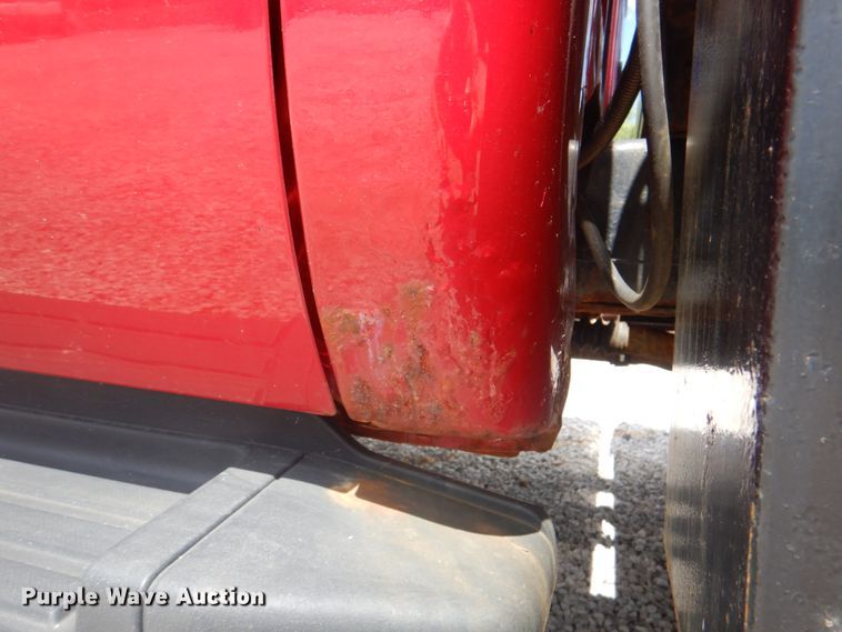 image for item JF9141 2007 Ford F550 Super Duty XL  SuperCab flatbed truck